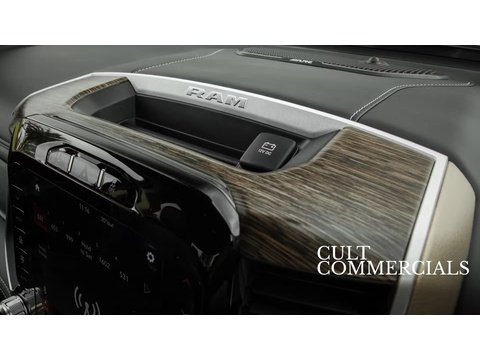 6.7 CUMMINS Turbo Diesel RIGHT HAND DRIVE 6.7 Pickup Automatic Diesel