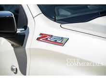 6.2 V8 PETROL RIGHT HAND DRIVE