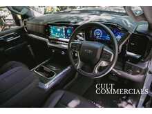 6.6 V8 DURAMAX Turbo Diesel RIGHT HAND DRIVE