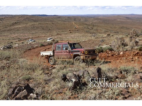 79 70 Series Double Cab Pickup RHD 2.8 4dr Tray Back Automatic Diesel