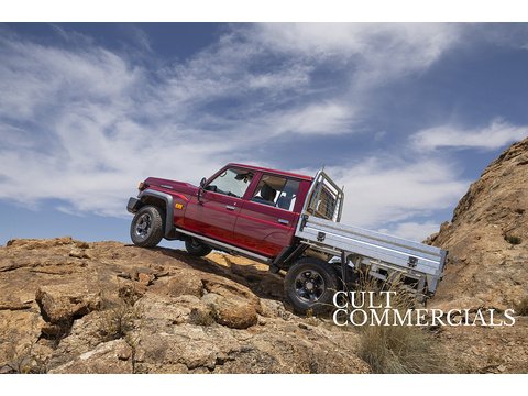 79 70 Series Double Cab Pickup RHD 2.8 4dr Tray Back Automatic Diesel