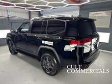 Toyota Land Cruiser 300 GR Sport 