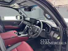 Toyota Land Cruiser 300 GR Sport 