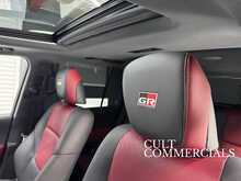 Toyota Land Cruiser 300 GR Sport 