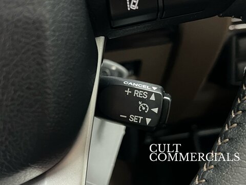 GRJ 79 Single Cab SDLX 4.0 2dr Pickup Automatic Petrol