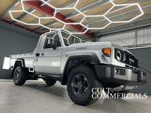 Toyota Land Cruiser GRJ 79 Single Cab SDLX 
