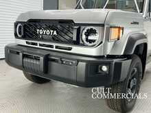 Toyota Land Cruiser GRJ 79 Single Cab SDLX 