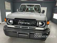 Toyota Land Cruiser GRJ 79 Single Cab SDLX 