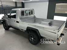 Toyota Land Cruiser GRJ 79 Single Cab SDLX 