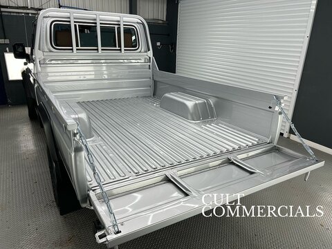 GRJ 79 Single Cab SDLX 4.0 2dr Pickup Automatic Petrol