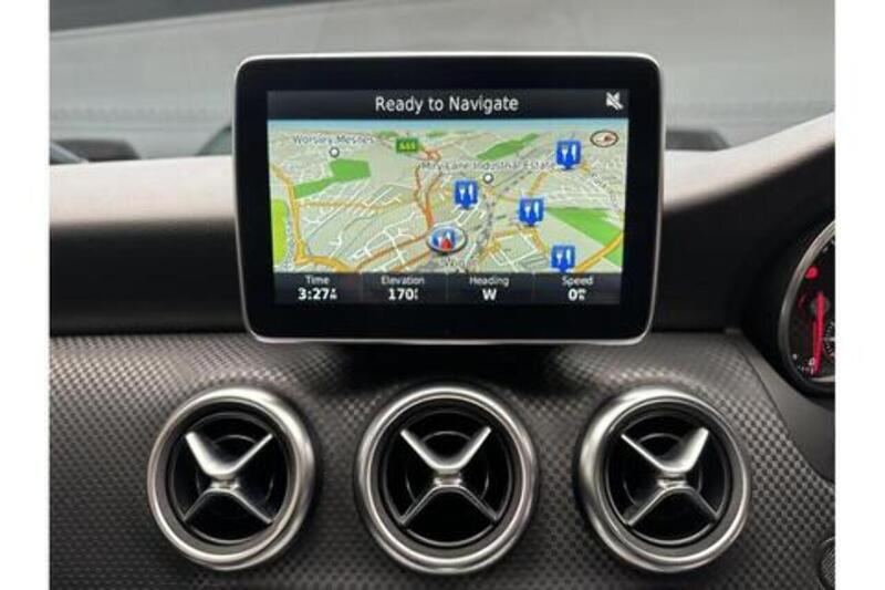 Mercedes-Benz A Class 1.5 A180d Sport (Executive) Hatchback 5dr Diesel 7G-DCT Euro 6 (s/s) (109 ps) - U364