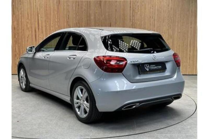 Mercedes-Benz A Class 1.5 A180d Sport (Executive) Hatchback 5dr Diesel 7G-DCT Euro 6 (s/s) (109 ps) - U364