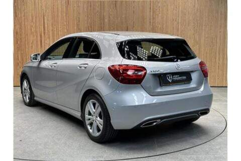 Mercedes-Benz A Class 1.5 A180d Sport (Executive) Hatchback 5dr Diesel 7G-DCT Euro 6 (s/s) (109 ps) - U364