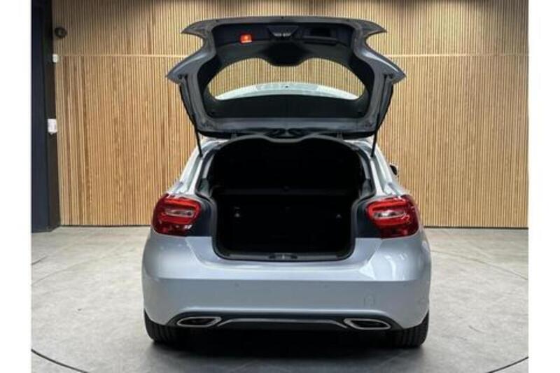 Mercedes-Benz A Class 1.5 A180d Sport (Executive) Hatchback 5dr Diesel 7G-DCT Euro 6 (s/s) (109 ps) - U364