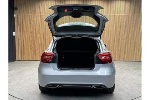 Mercedes-Benz A Class 1.5 A180d Sport (Executive) Hatchback 5dr Diesel 7G-DCT Euro 6 (s/s) (109 ps) - U364