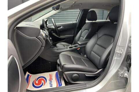 Mercedes-Benz A Class 1.5 A180d Sport (Executive) Hatchback 5dr Diesel 7G-DCT Euro 6 (s/s) (109 ps) - U364