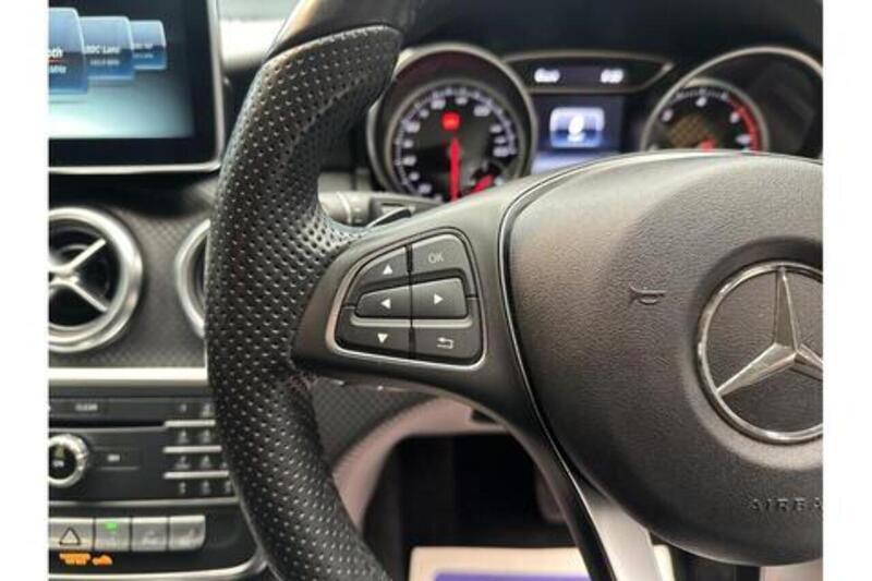 Mercedes-Benz A Class 1.5 A180d Sport (Executive) Hatchback 5dr Diesel 7G-DCT Euro 6 (s/s) (109 ps) - U364