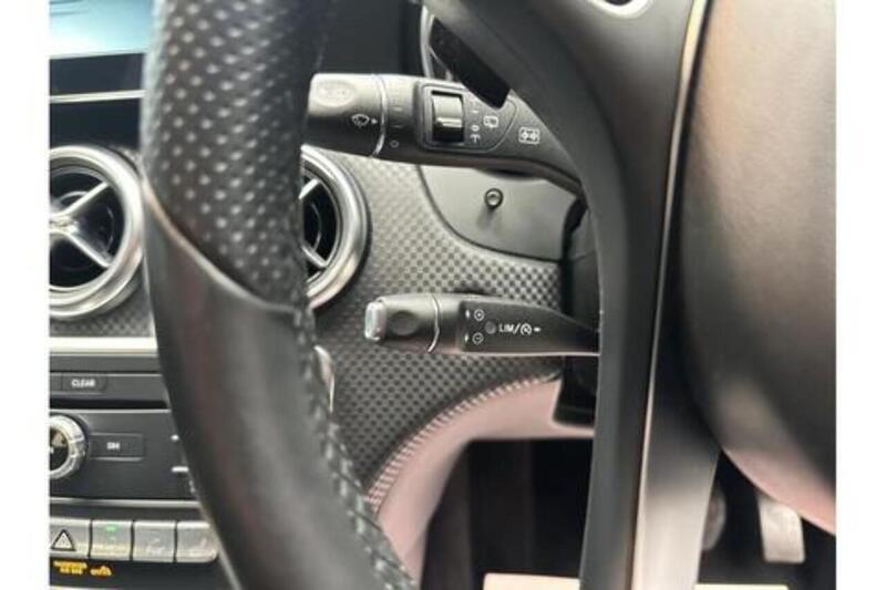 Mercedes-Benz A Class 1.5 A180d Sport (Executive) Hatchback 5dr Diesel 7G-DCT Euro 6 (s/s) (109 ps) - U364