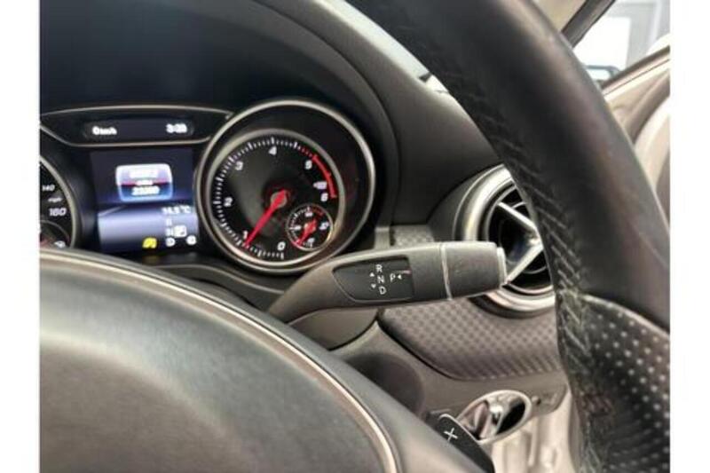 Mercedes-Benz A Class 1.5 A180d Sport (Executive) Hatchback 5dr Diesel 7G-DCT Euro 6 (s/s) (109 ps) - U364