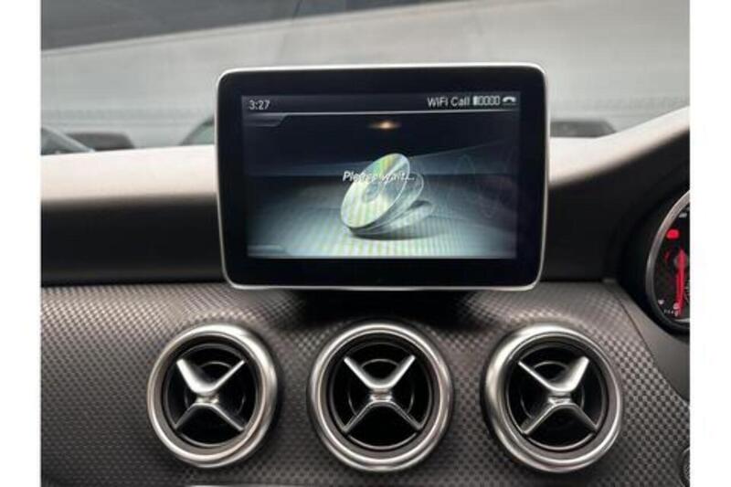 Mercedes-Benz A Class 1.5 A180d Sport (Executive) Hatchback 5dr Diesel 7G-DCT Euro 6 (s/s) (109 ps) - U364