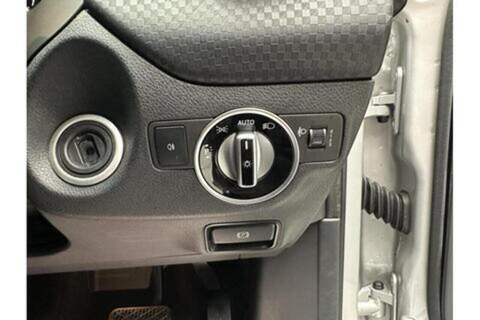 Mercedes-Benz A Class 1.5 A180d Sport (Executive) Hatchback 5dr Diesel 7G-DCT Euro 6 (s/s) (109 ps) - U364