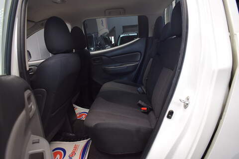 Fiat Fullback 2.4D SX Pickup Double Cab 4dr Diesel Manual 4WD Euro 6 (s/s) (Euro 6) (150 ps) - U407