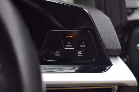 Volkswagen Golf 2.0 TDI Life Hatchback 5dr Diesel Manual Euro 6 (s/s) (115 ps) - U415