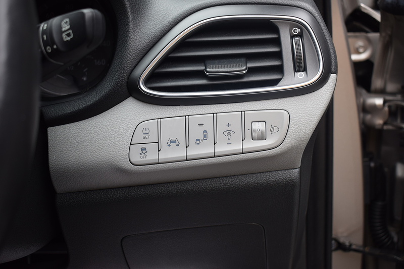 Hyundai i30 1.4 T-GDi Premium SE Tourer 5dr Petrol DCT Euro 6 (s/s) (140 ps) - U421