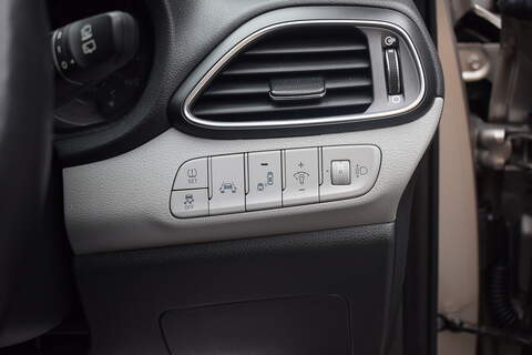 Hyundai i30 1.4 T-GDi Premium SE Tourer 5dr Petrol DCT Euro 6 (s/s) (140 ps) - U421