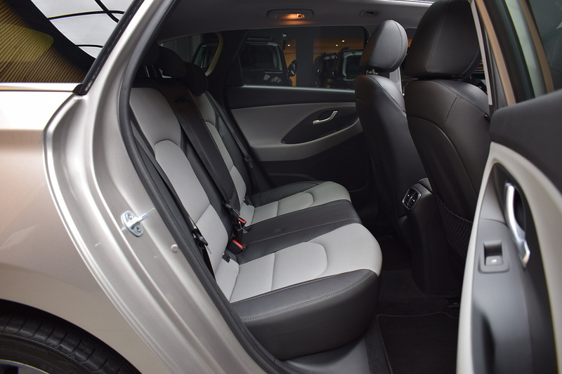 Hyundai i30 1.4 T-GDi Premium SE Tourer 5dr Petrol DCT Euro 6 (s/s) (140 ps) - U421