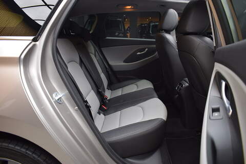 Hyundai i30 1.4 T-GDi Premium SE Tourer 5dr Petrol DCT Euro 6 (s/s) (140 ps) - U421