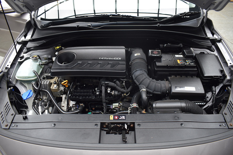 Hyundai i30 1.4 T-GDi Premium SE Tourer 5dr Petrol DCT Euro 6 (s/s) (140 ps) - U421