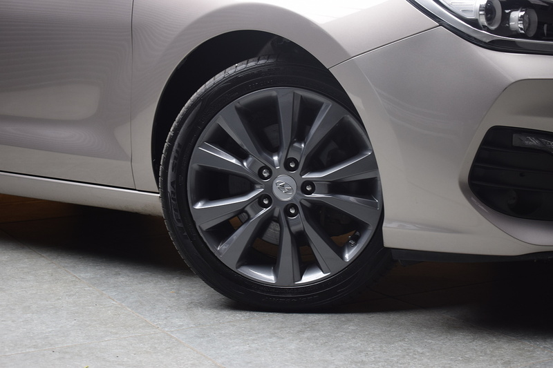 Hyundai i30 1.4 T-GDi Premium SE Tourer 5dr Petrol DCT Euro 6 (s/s) (140 ps) - U421