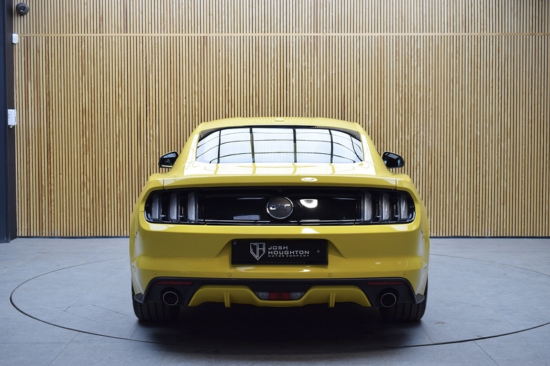 Ford Mustang 5.0 V8 GT Fastback 2dr Petrol Manual Euro 6 (416 bhp) - U444