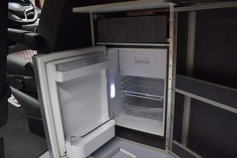 Volkswagen Transporter TDI T28 Highline - U453