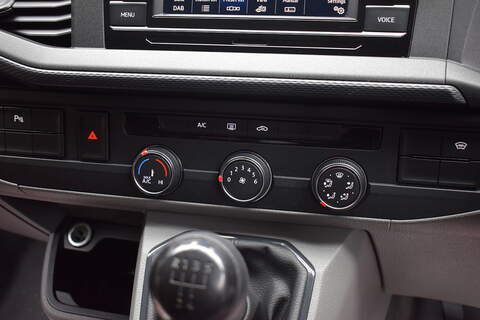 Volkswagen Transporter TDI T28 Highline - U453