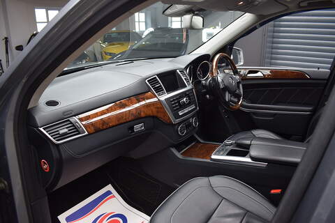 Mercedes-Benz GL Class 3.0 GL350 V6 BlueTEC AMG Sport SUV 5dr Diesel G-Tronic+ 4WD Euro 6 (s/s) (258 ps) - U455