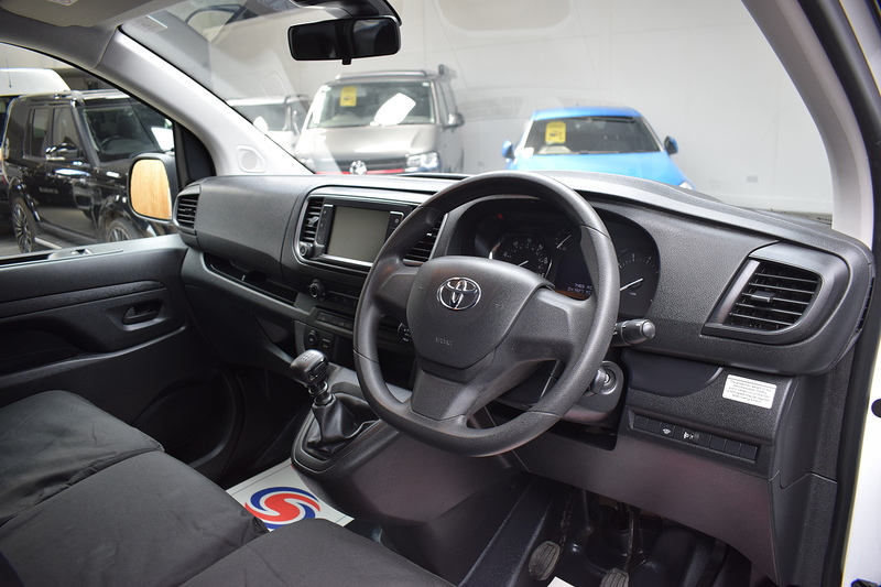 Toyota ProAce 2.0D Icon Long Panel Van 6dr Diesel Manual LWB Euro 6 (140 ps) - U529