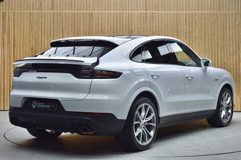 Porsche Cayenne 3.0 V6 E-Hybrid 17.9kWh Platinum Edition Coupe 5dr Petrol Plug-in Hybrid TiptronicS 4WD Euro 6 (s/s) - U535