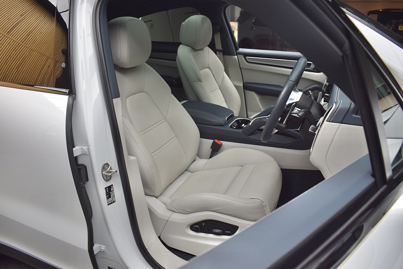 Porsche Cayenne 3.0 V6 E-Hybrid 17.9kWh Platinum Edition Coupe 5dr Petrol Plug-in Hybrid TiptronicS 4WD Euro 6 (s/s) - U535