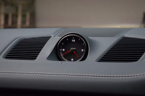 Porsche Cayenne 3.0 V6 E-Hybrid 17.9kWh Platinum Edition Coupe 5dr Petrol Plug-in Hybrid TiptronicS 4WD Euro 6 (s/s) - U535