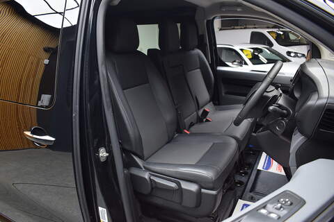 Citroen Dispatch 2.0 BlueHDi 1400 Driver Pro M Panel Van 6dr Diesel EAT8 FWD 2 Euro 6 (s/s) (180 ps) - U621