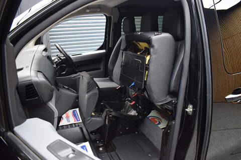 Citroen Dispatch 2.0 BlueHDi 1400 Driver Pro M Panel Van 6dr Diesel EAT8 FWD 2 Euro 6 (s/s) (180 ps) - U621