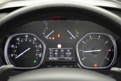 Citroen Dispatch 2.0 BlueHDi 1400 Driver Pro M Panel Van 6dr Diesel EAT8 FWD 2 Euro 6 (s/s) (180 ps) - U621