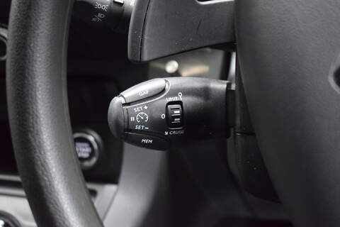 Citroen Dispatch 2.0 BlueHDi 1400 Driver Pro M Panel Van 6dr Diesel EAT8 FWD 2 Euro 6 (s/s) (180 ps) - U621