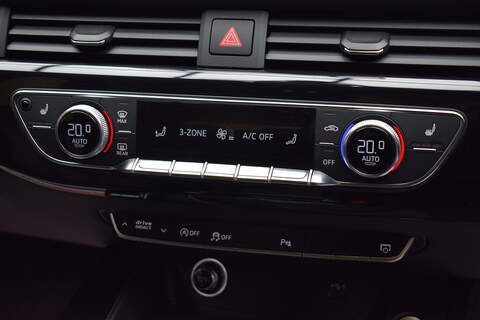 Audi A4 Avant 2.0 TDI Black Edition Estate 5dr Diesel S Tronic quattro Euro 6 (s/s) (190 ps) - U626