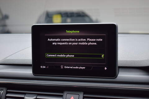 Audi A4 Avant 2.0 TDI Black Edition Estate 5dr Diesel S Tronic quattro Euro 6 (s/s) (190 ps) - U626