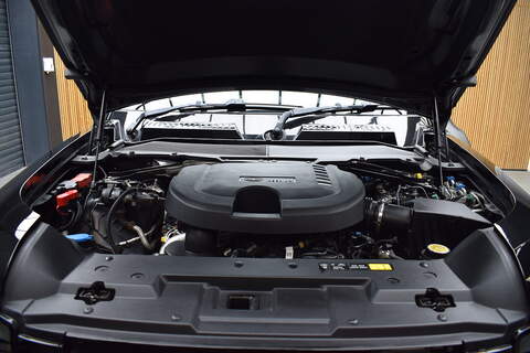 Land Rover Defender 110 3.0 D250 MHEV X-Dynamic HSE SUV 5dr Diesel Auto 4WD Euro 6 (s/s) (250 ps) - U635