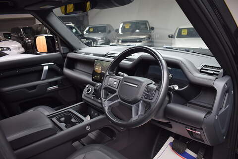Land Rover Defender 110 3.0 D250 MHEV X-Dynamic HSE SUV 5dr Diesel Auto 4WD Euro 6 (s/s) (250 ps) - U635