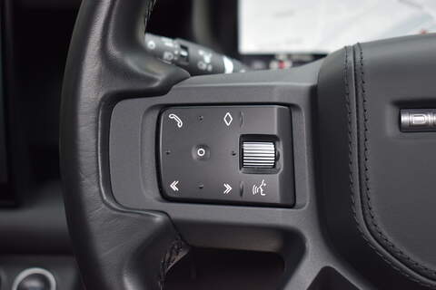 Land Rover Defender 110 3.0 D250 MHEV X-Dynamic HSE SUV 5dr Diesel Auto 4WD Euro 6 (s/s) (250 ps) - U635
